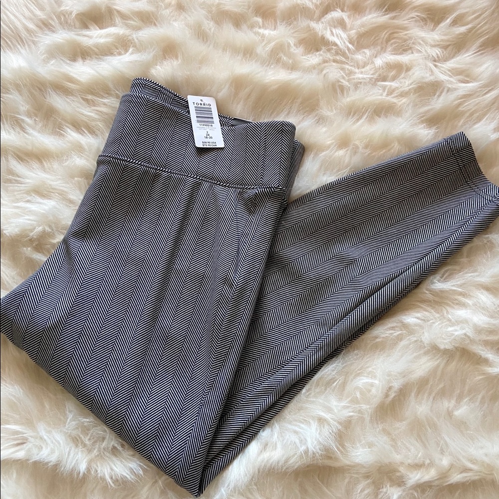 Torrid Studio Ponte Slim Pixie Pant